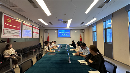 1717601512832211.jpg 陜外集團(tuán)陜海投公司與西安市新城區(qū)人民政府舉行座談會_副本.jpg